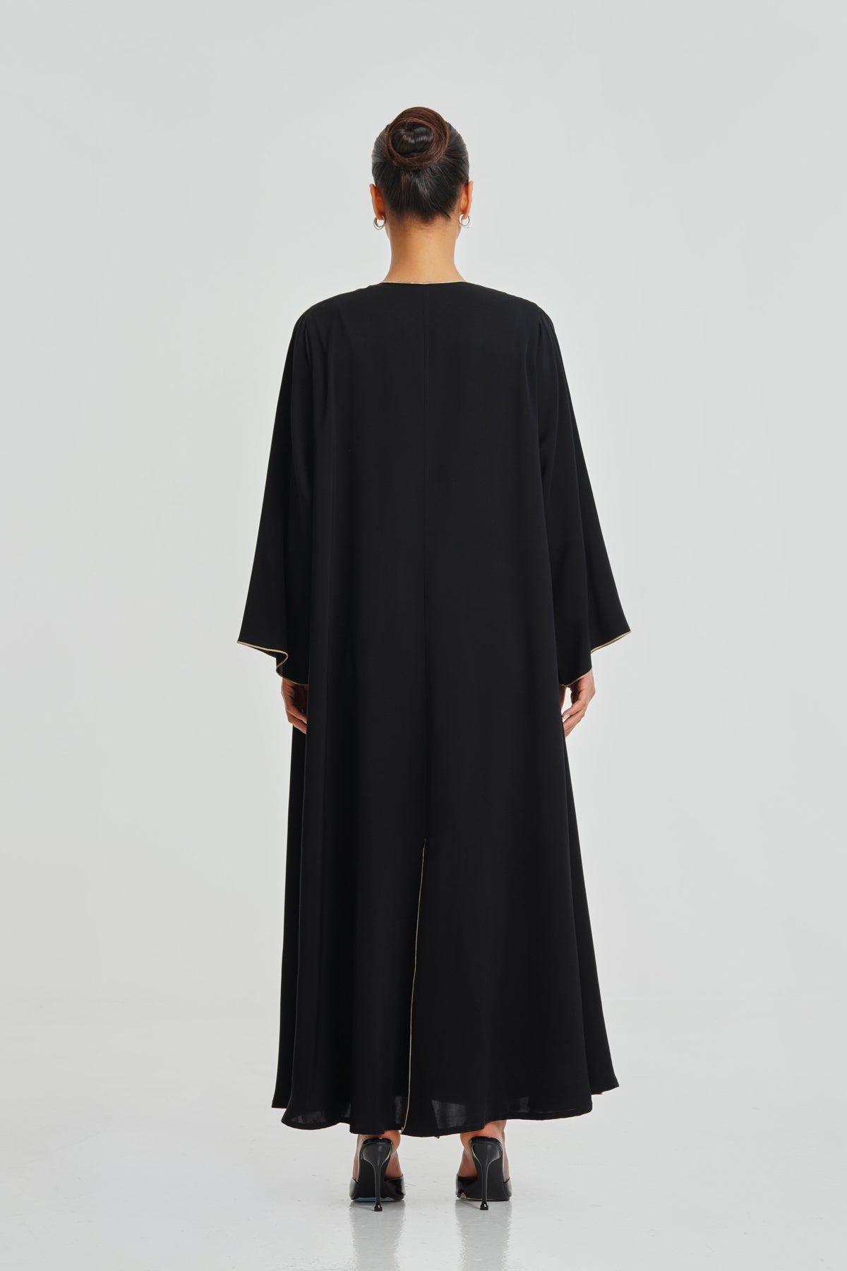 Noir Elegance Abaya